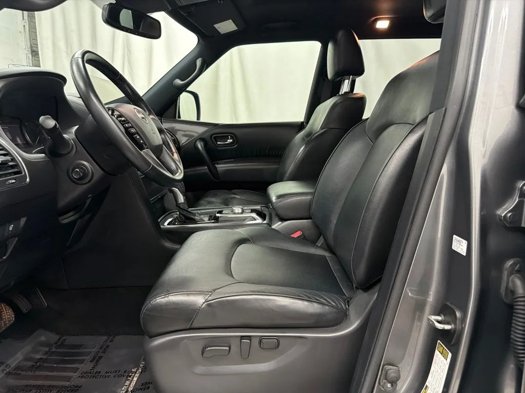Used 2022 Gray Nissan SL image 13