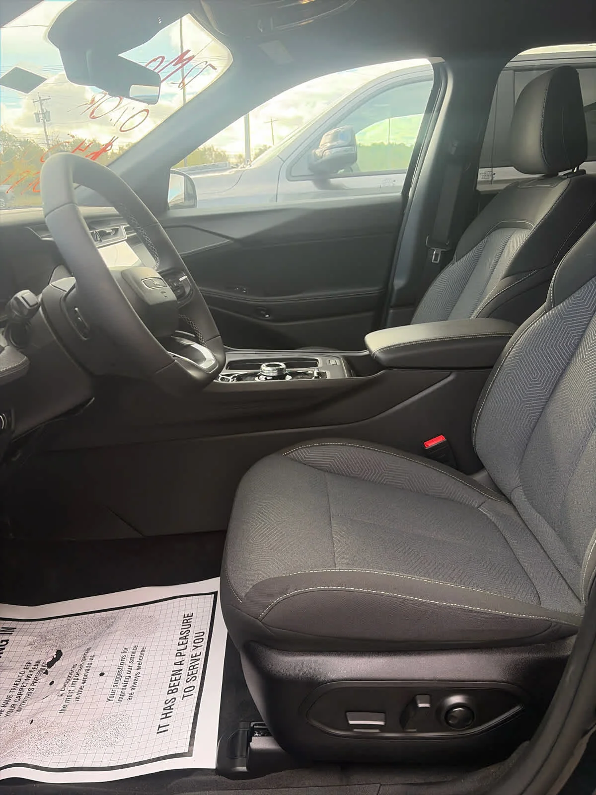 2026 Jeep Cherokee Laredo - Photo 7