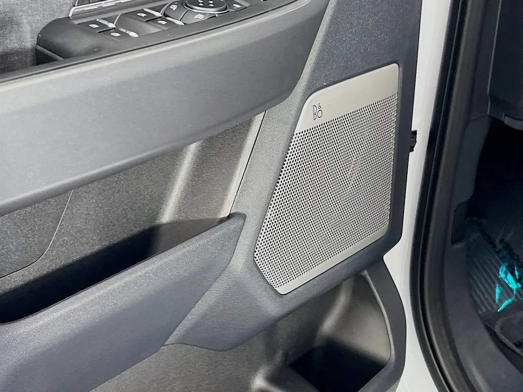 New 2026 Oxford White Ford Lariat image 13