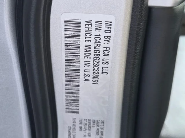 Used 2025 Silver Jeep Limited image 17