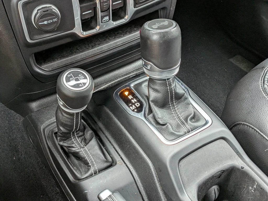 Used 2023 Gray Jeep Sahara 4xe image 17