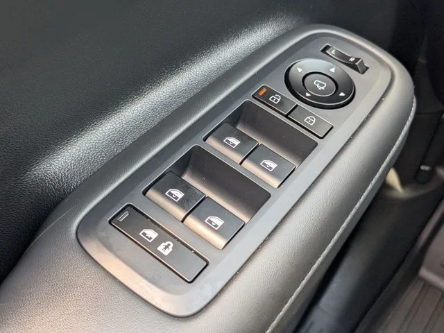 Used 2024 Silver Hyundai Calligraphy image 16