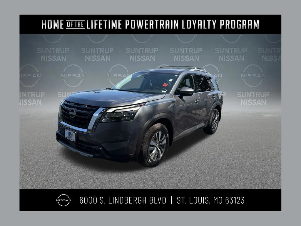 Used 2025 Gray Nissan SL image 1