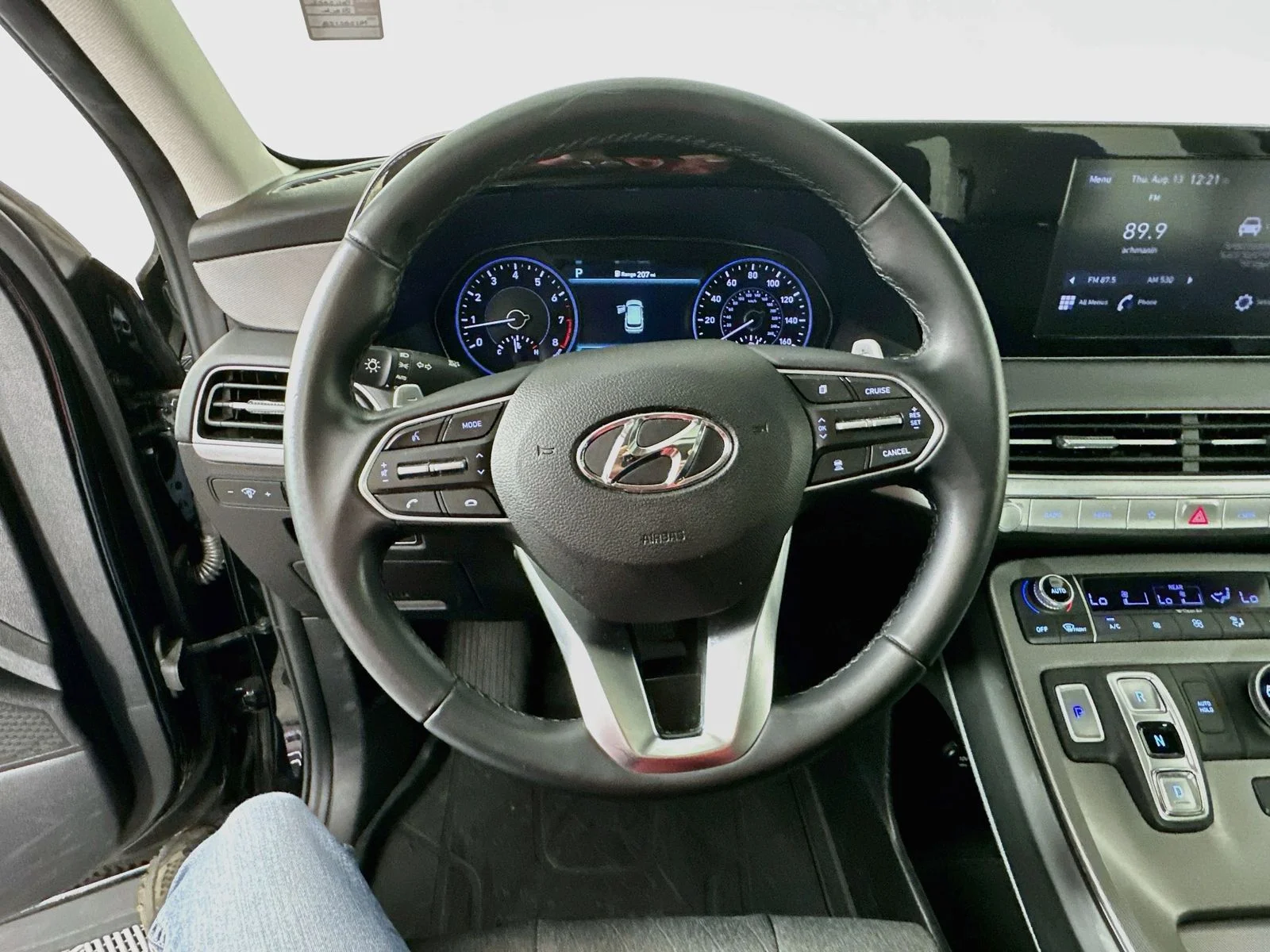 Used 2022 Abyss Black Pearl Hyundai SEL image 12