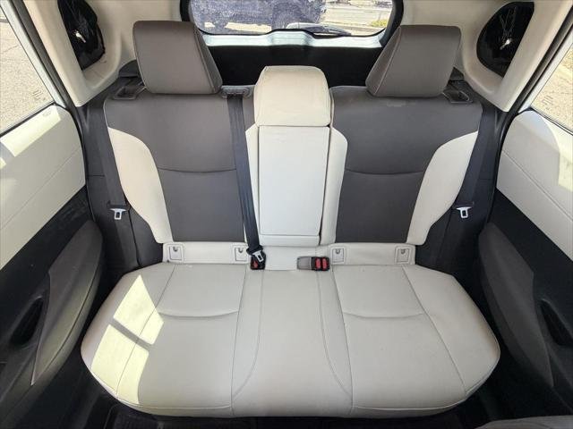 Certified Used 2023 WIND CHILL PEARL* Toyota  image 30