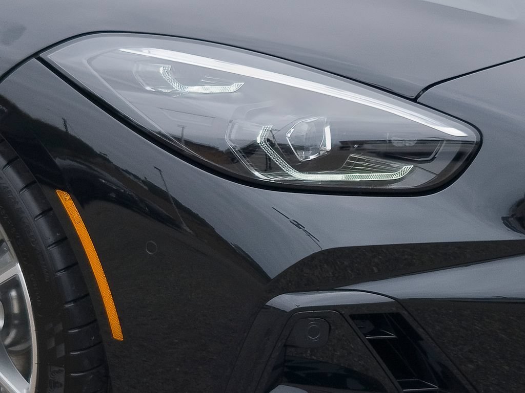 New 2026 Black Sapphire Metallic BMW sDrive30i image 6