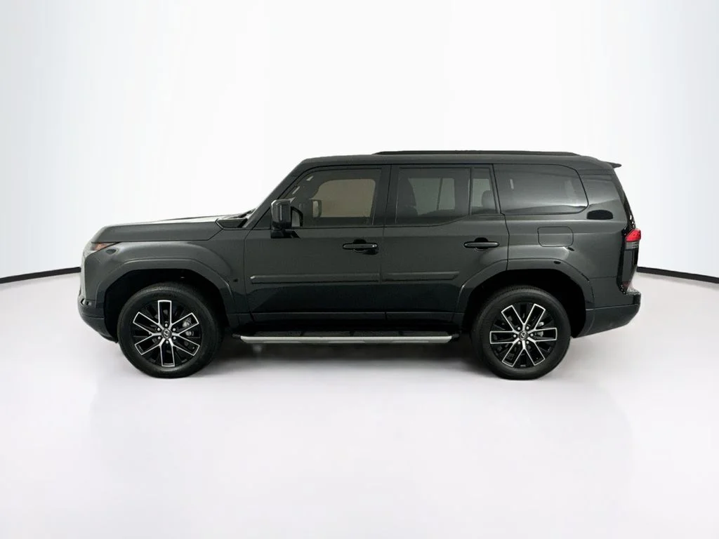 Used 2025 Black Lexus 550 Premium+ image 8