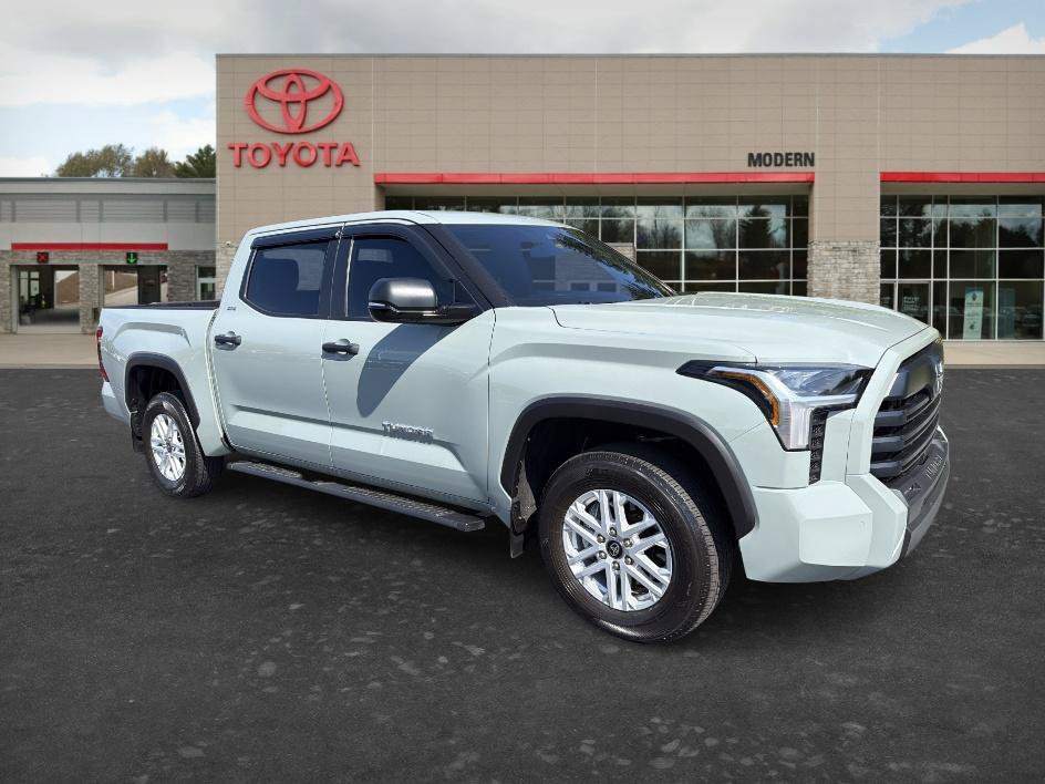 Used 2025 Lunar Rock Toyota SR5 image 3