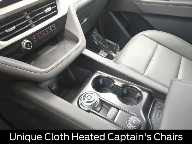 New 2026 Star White Metallic Tri-Coat Ford Active image 25