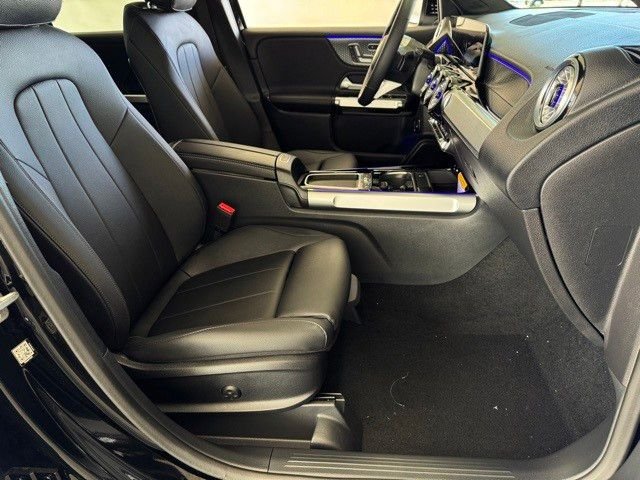 Certified Used 2025 Black Mercedes-Benz GLB 250 image 14