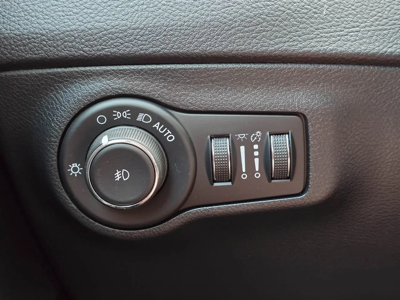 Used 2021 White Jeep 80th Special Edition image 24