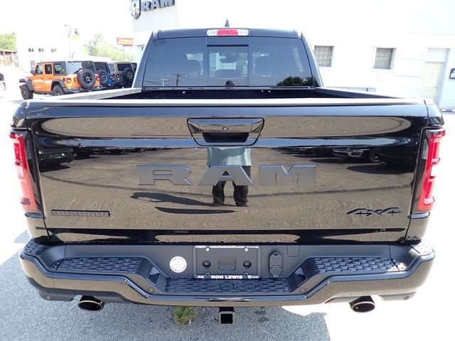 New 2026 Diamond Black Crystal Pearlcoat RAM Big Horn/Lone Star image 4