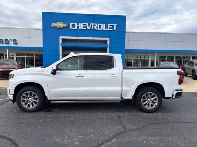 Used 2021 IRIDESCENT PEARL TRICOAT Chevrolet High Country image 3
