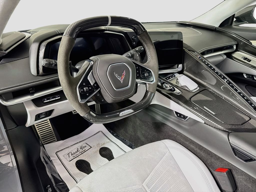 Used 2025 Gray Chevrolet E-Ray image 9