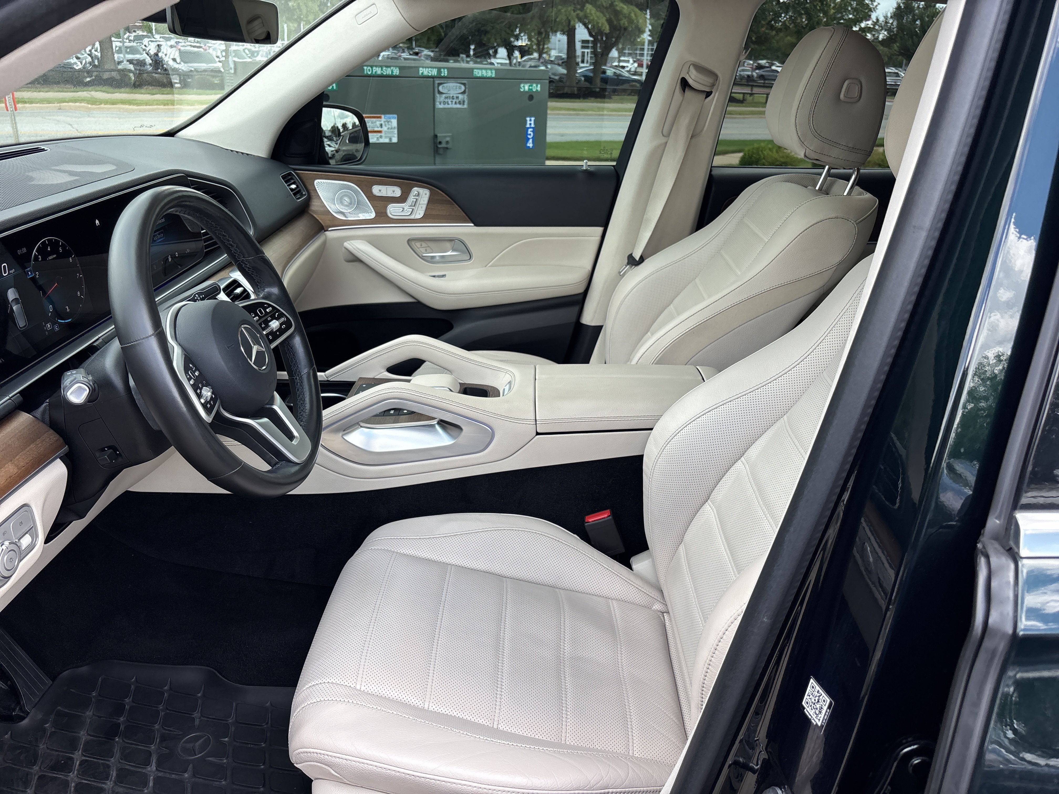 Used 2021 EMERALD GREEN METALLIC Mercedes-Benz  image 17