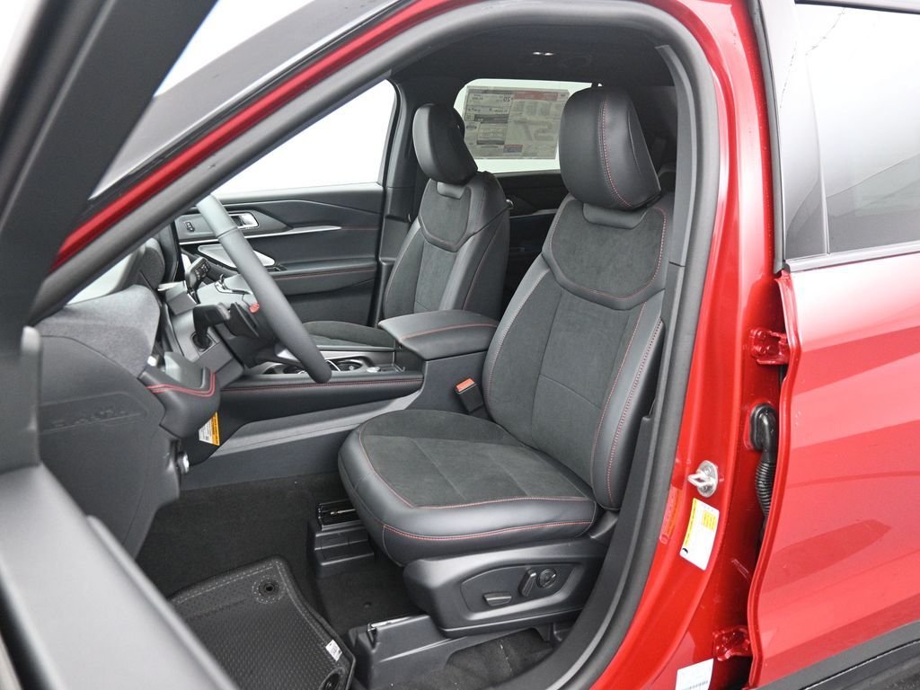 New 2026 Rapid Red Metallic Tinted Clearcoat Ford ST image 10