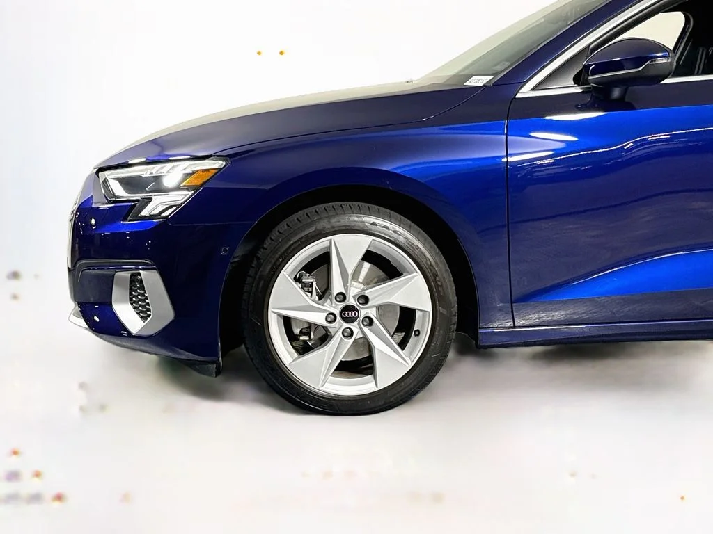 Used 2023 Navarra Blue Metallic Audi 40 Premium Plus image 23