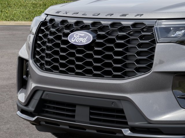 New 2027 Carbonized Gray Metallic Ford ST-Line image 40