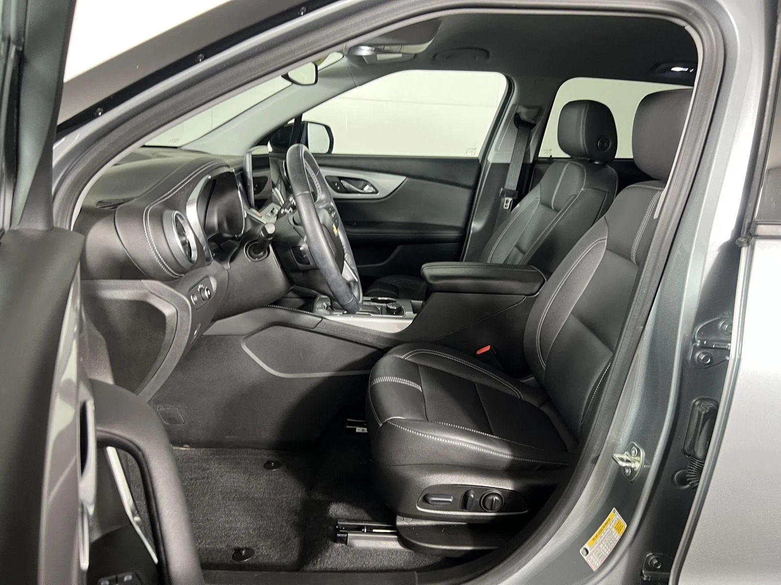 Used 2024 Sterling Gray Metallic Chevrolet LT image 15