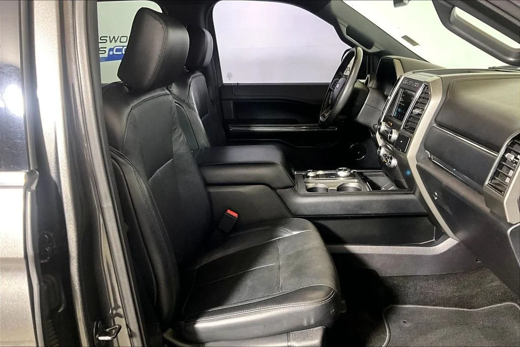 Certified Used 2018 Magnetic Ford XLT image 6