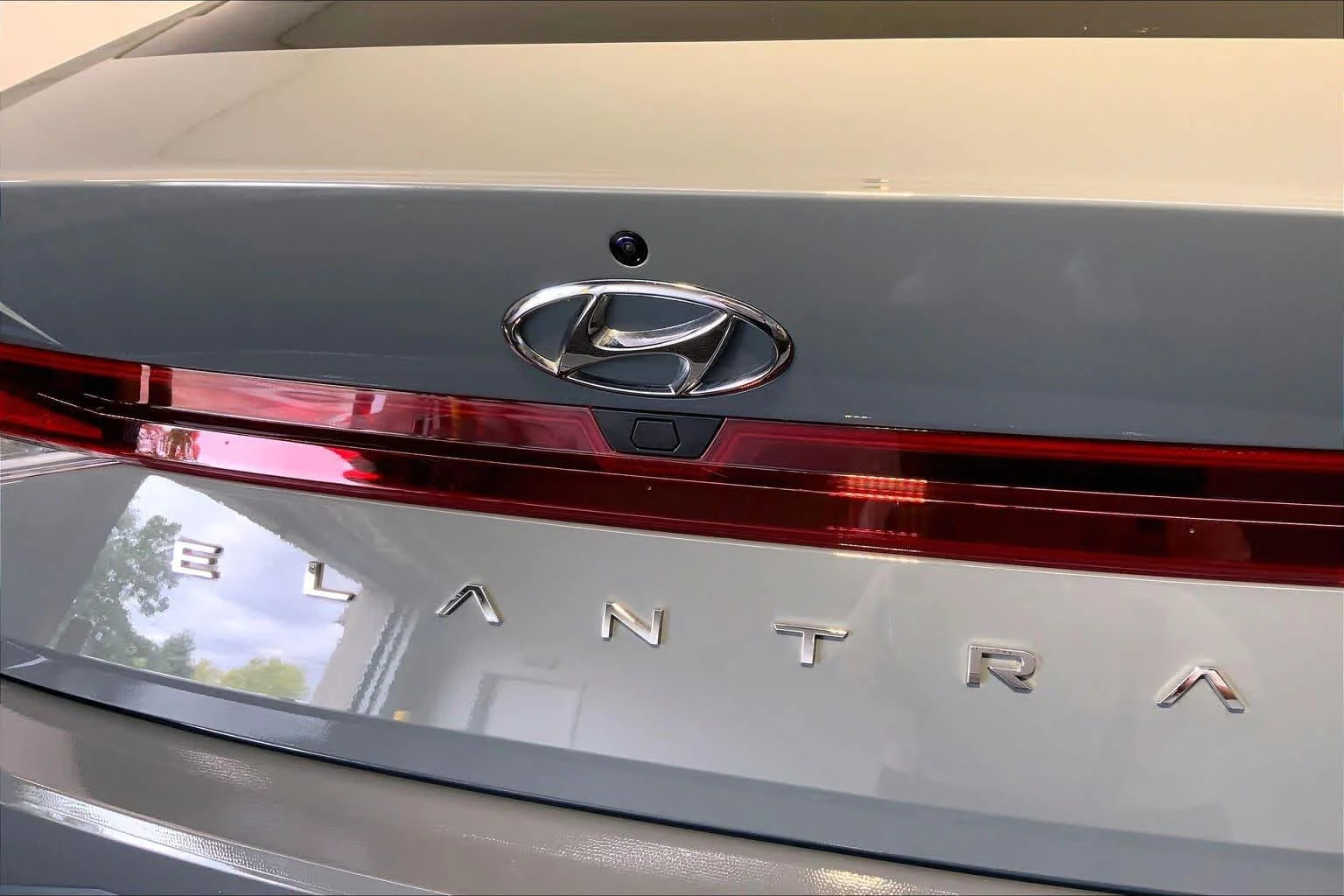 Used 2023 Electric Shadow Hyundai SEL image 10