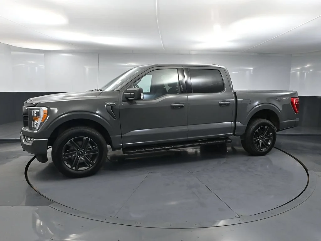 Used 2021 Gray Ford XLT image 7