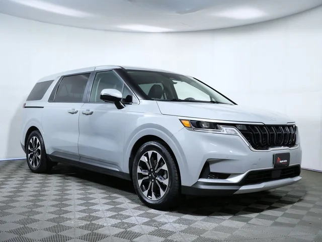 2024 Kia Carnival EX
