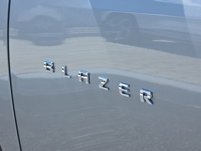 Used 2024 Gray Chevrolet LT image 9