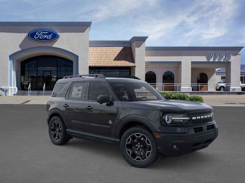 New 2025 Shadow Black Ford Outer Banks® image 7