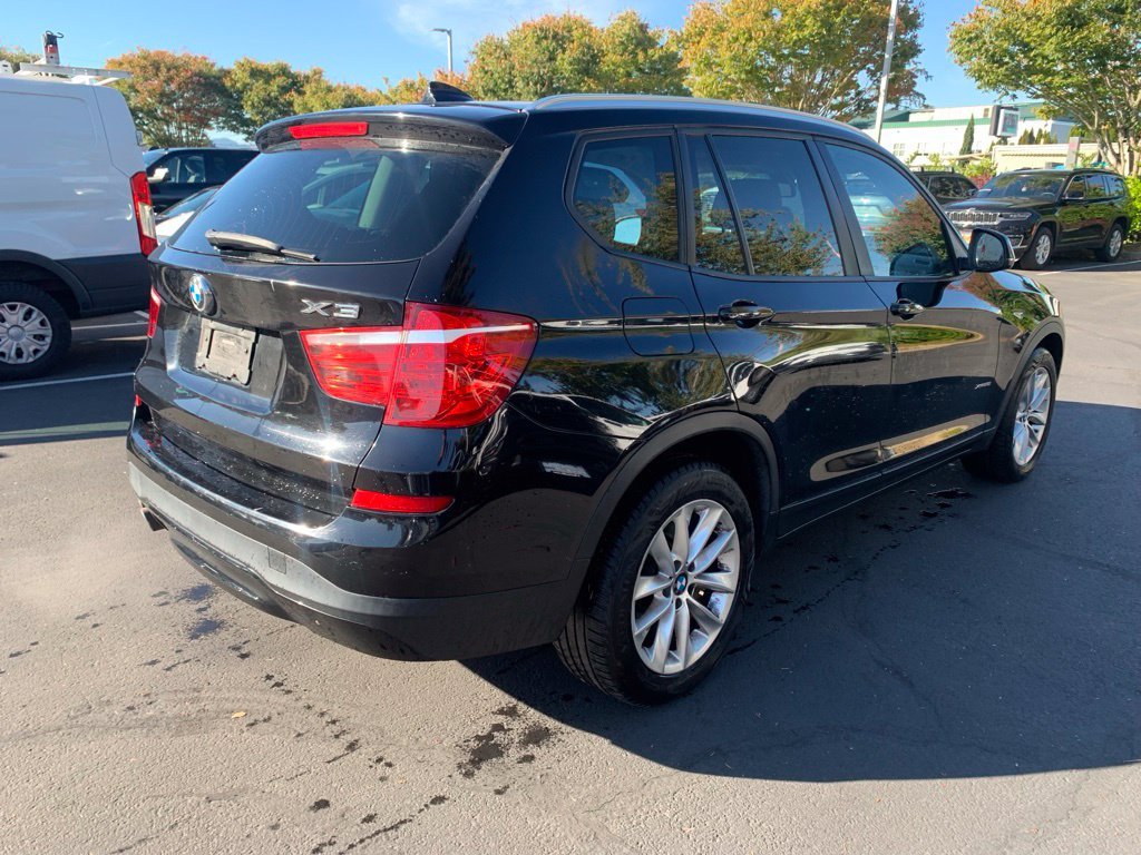 Used 2017 Black BMW xDrive28i image 4