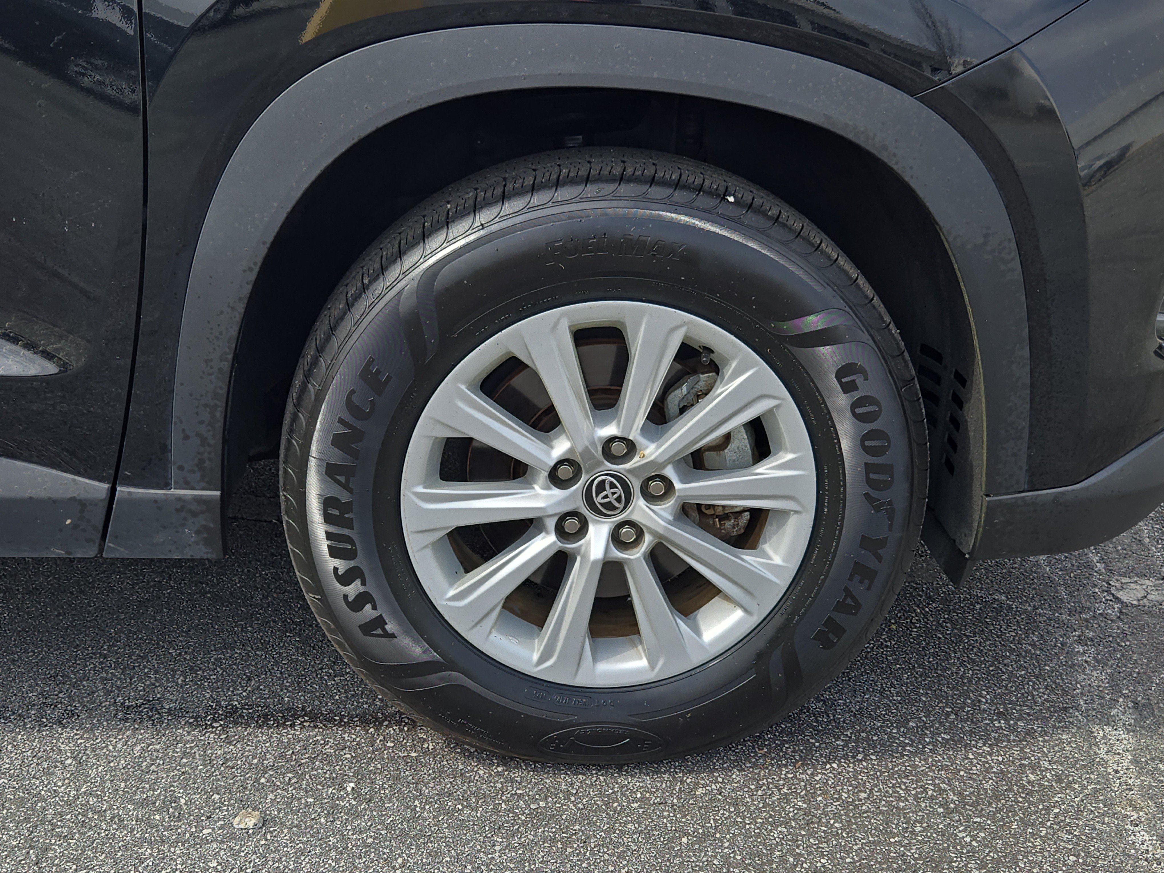 Used 2024 Black Toyota XLE image 8