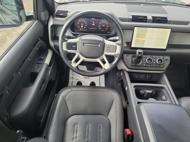 Used 2022 Santorini Black Metallic Land Rover XS Edition image 13