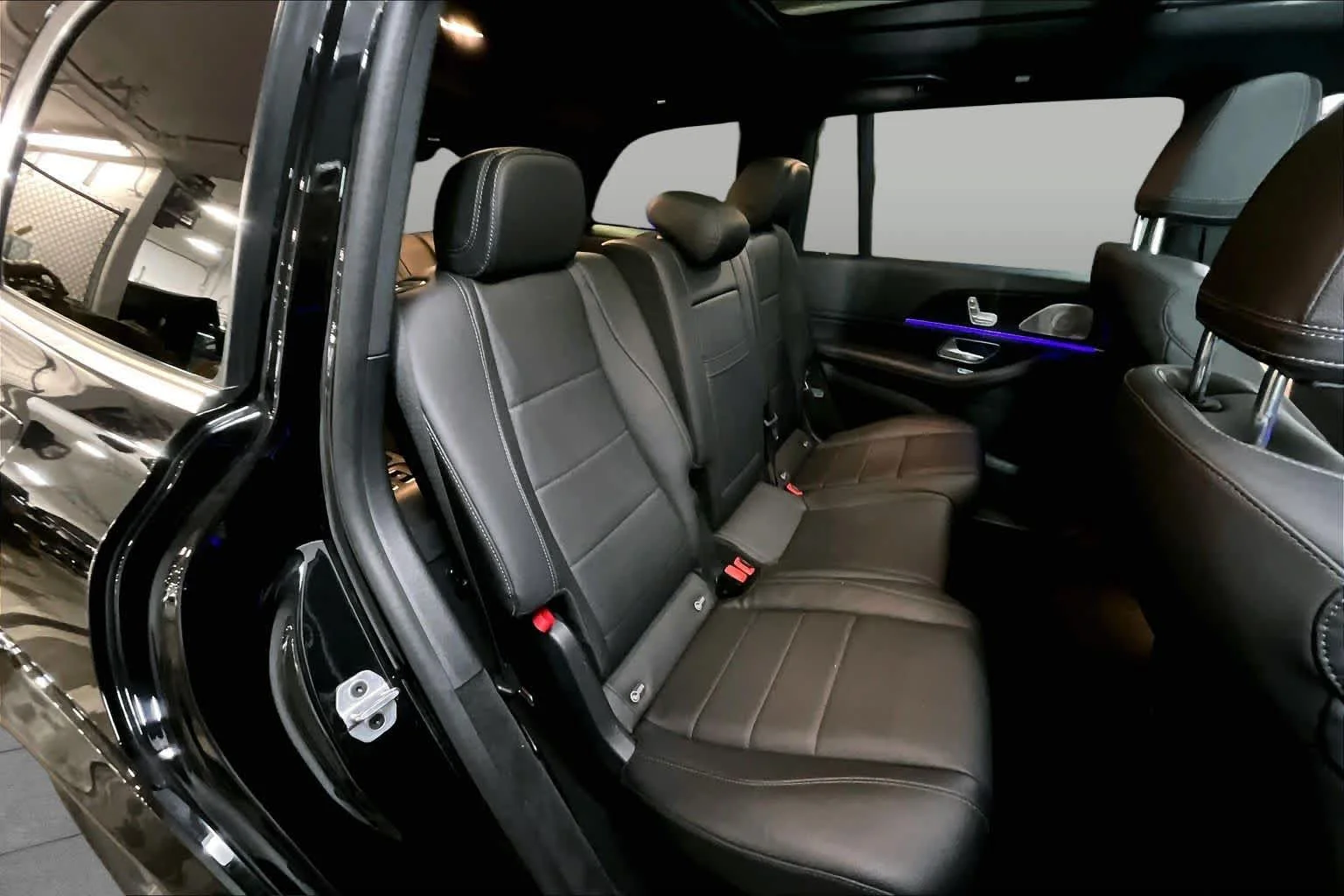 Certified Used 2024 Obsidian Black Metallic Mercedes-Benz GLS 450 image 20