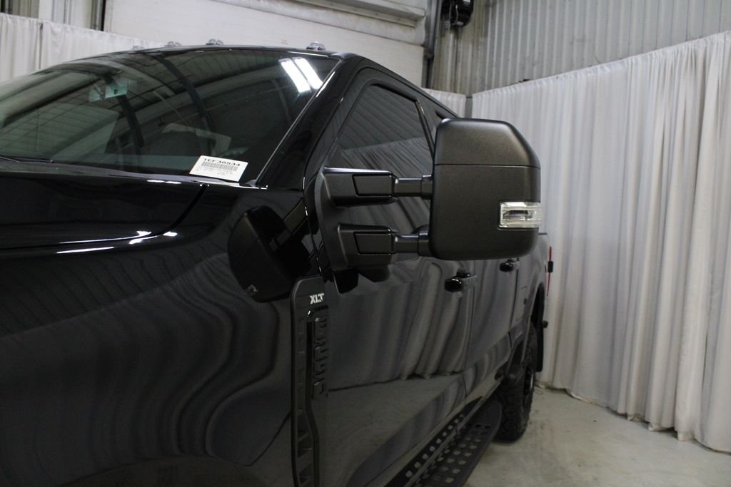 New 2026 Agate Black Metallic Ford XLT image 35