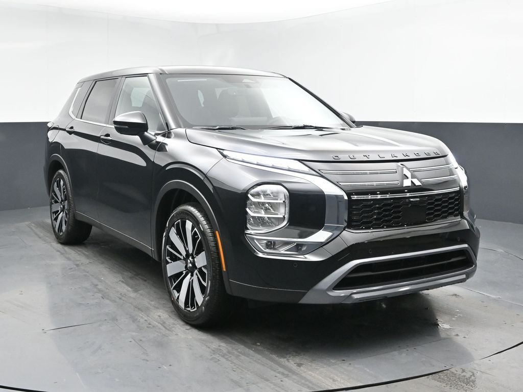 New 2026 Black Mitsubishi  image 2