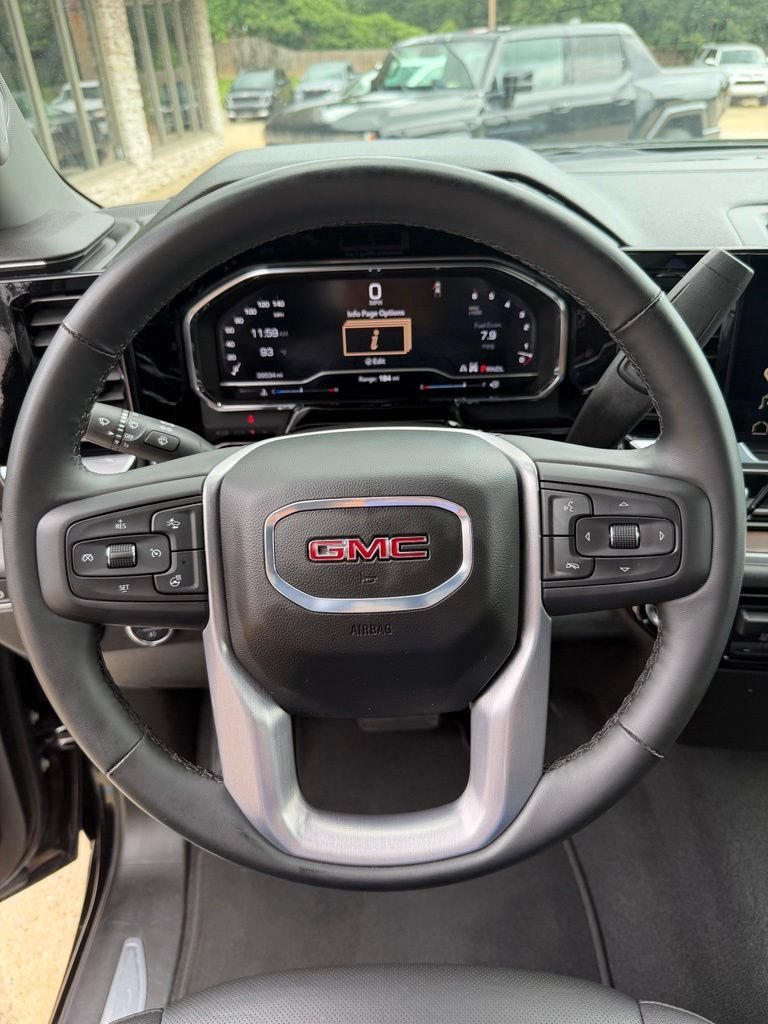 Used 2025 Onyx Black GMC SLT image 17