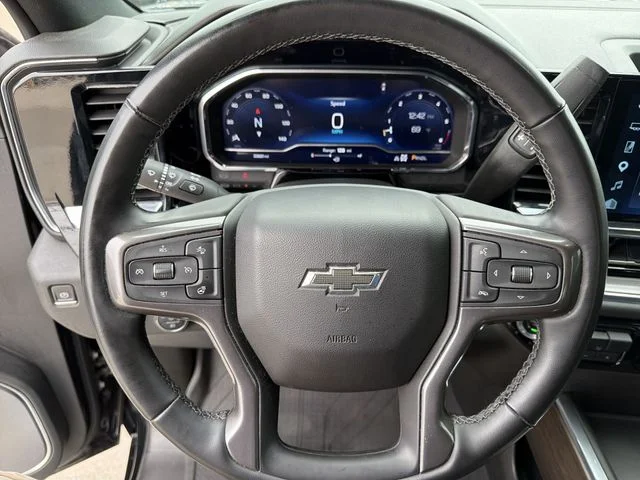 Used 2024 Black Chevrolet High Country image 16