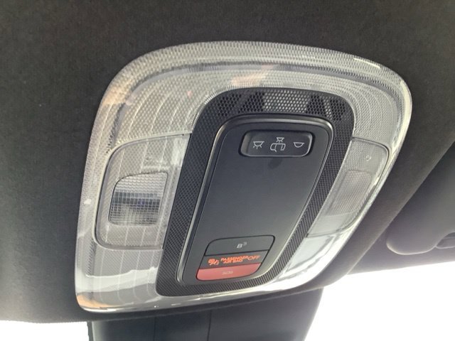 2025 Hyundai Elantra N - Photo 32