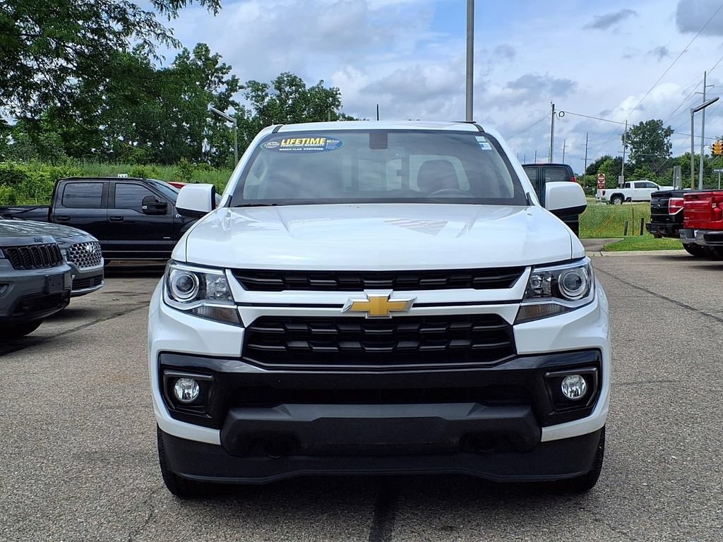 Used 2021 SUMMIT WHITE Chevrolet 4WD LT image 2