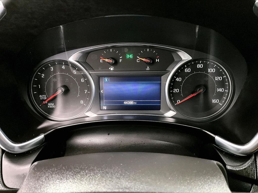 Used 2024 Summit White Chevrolet LT image 25