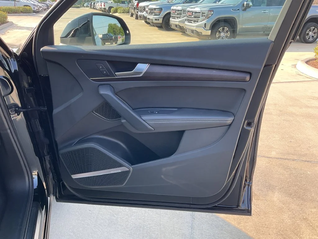 Used 2023 Black Audi 40 Premium Plus image 17