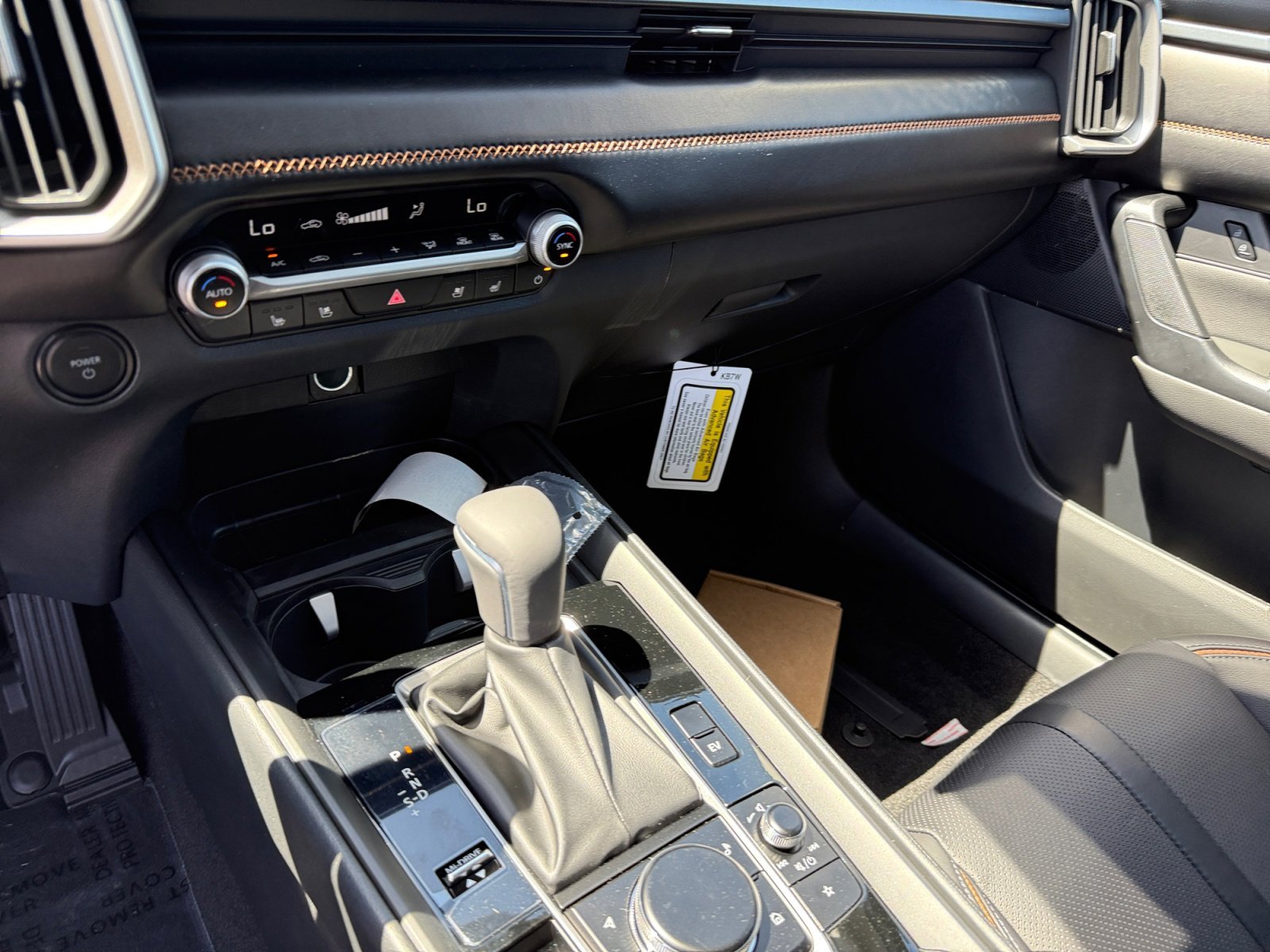 New 2026 Wind Chill Pearl Mazda Premium image 13