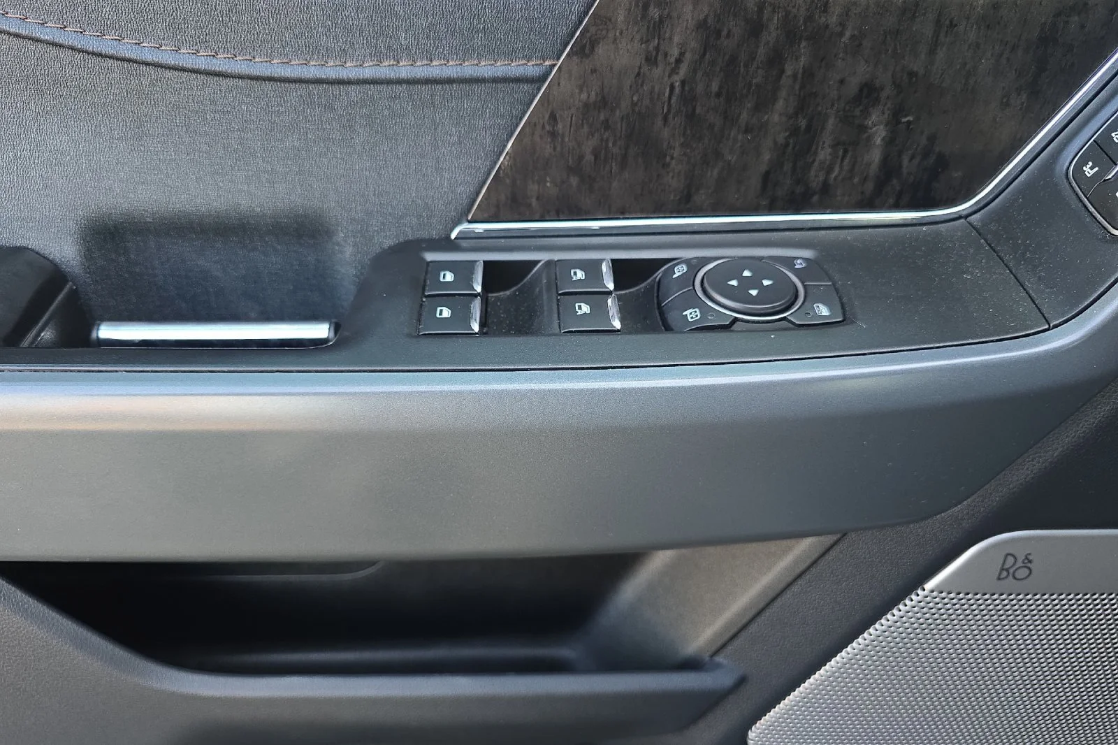 Used 2022 Gray Ford  image 9