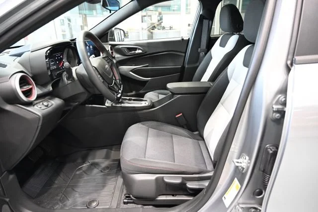 New 2026 Sterling Gray Metallic Chevrolet 1RS image 9