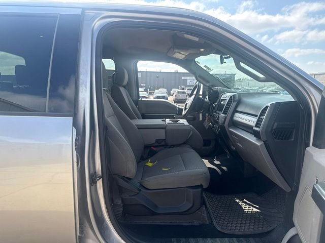 Used 2020 Silver Ford XLT image 17
