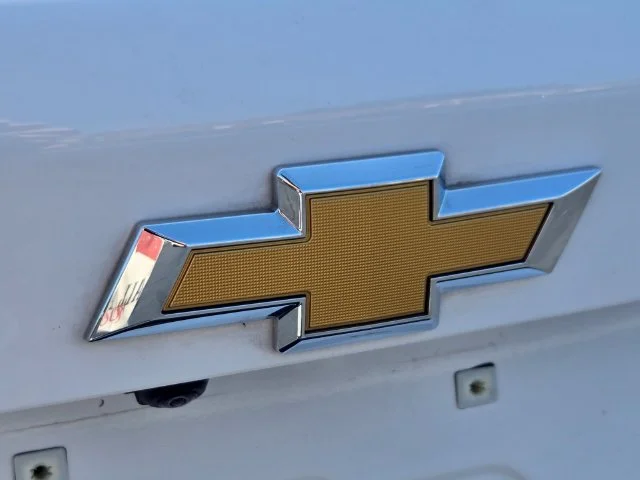 Used 2026 White Chevrolet LT image 17