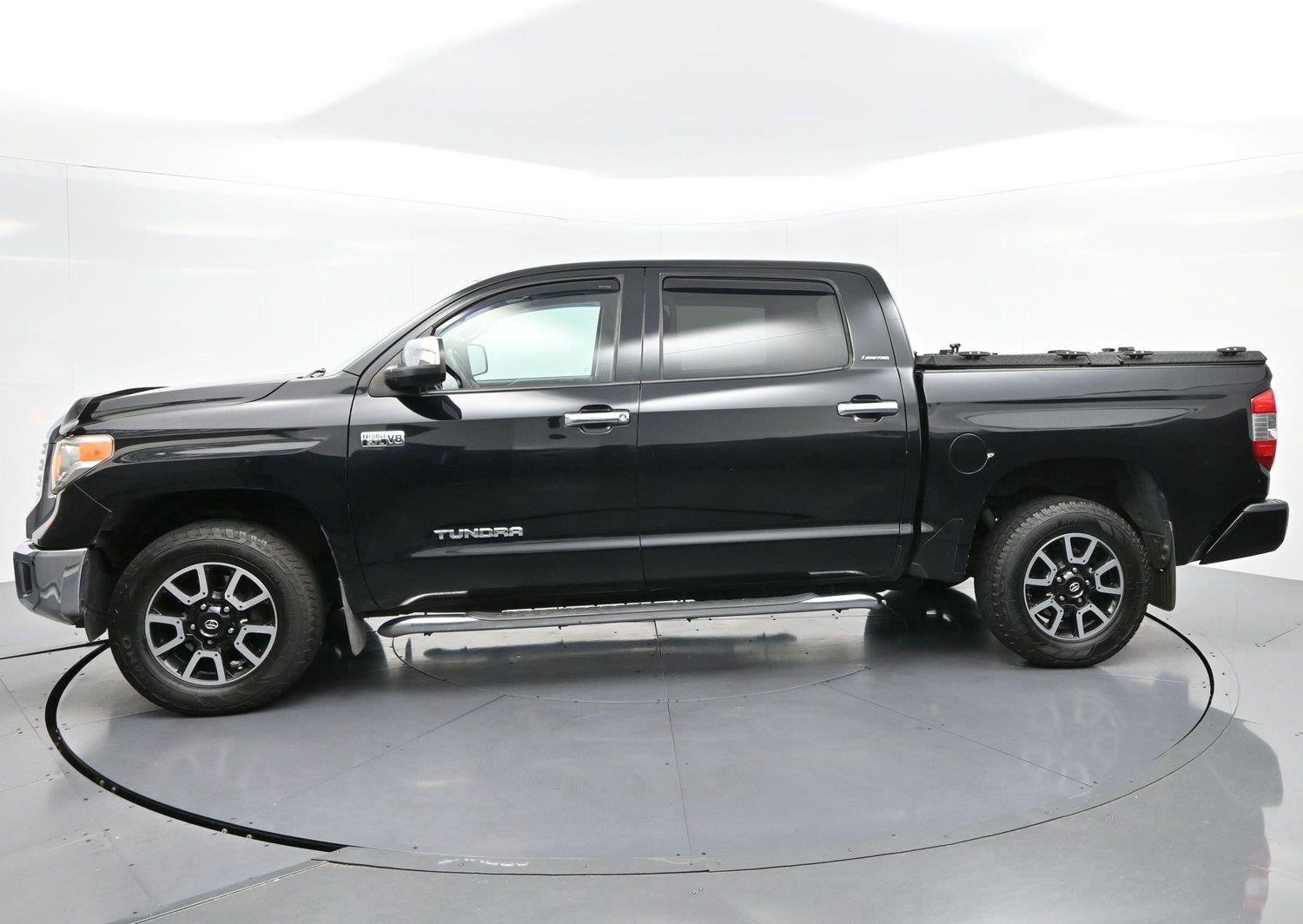 Used 2015 Attitude Black Metallic Toyota Limited image 4