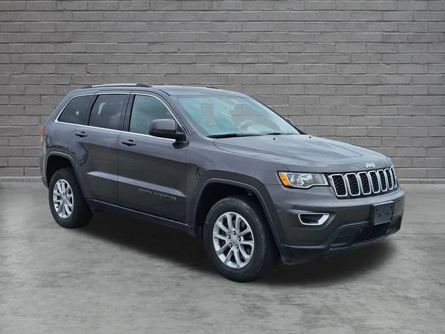 Used 2021 Black Jeep Laredo E image 7