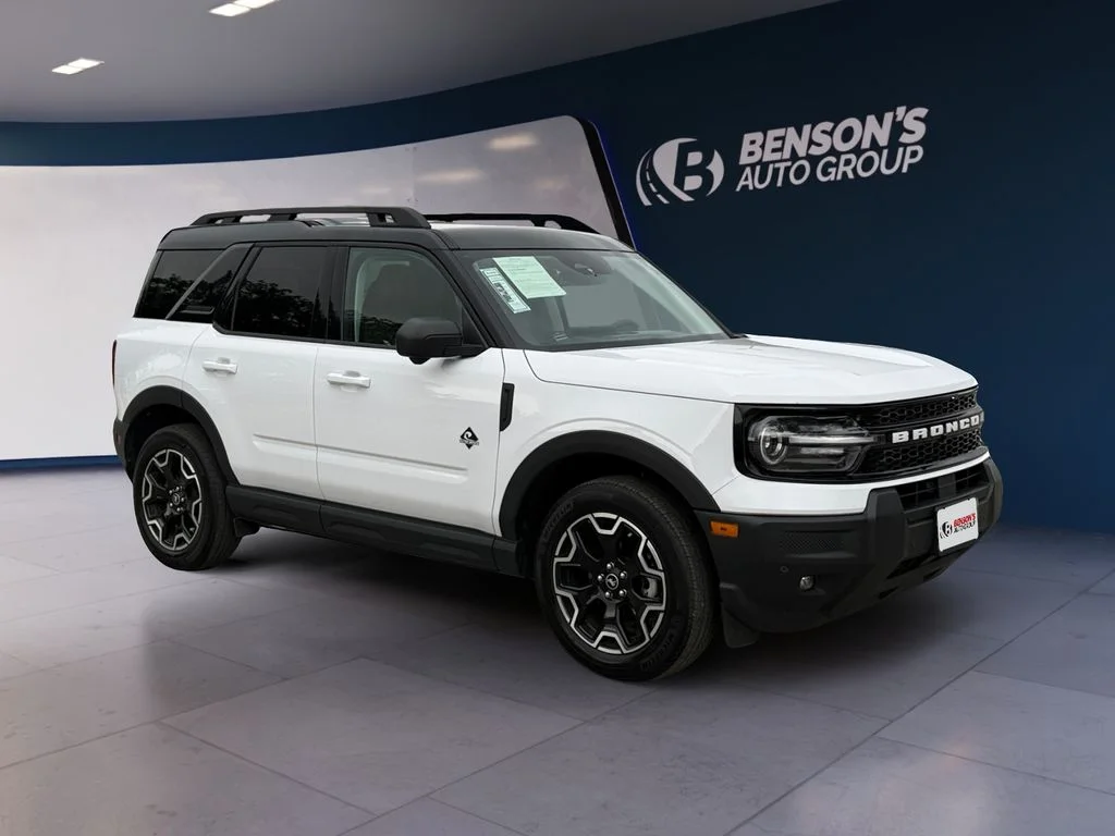 Used 2025 White Ford Outer Banks image 7