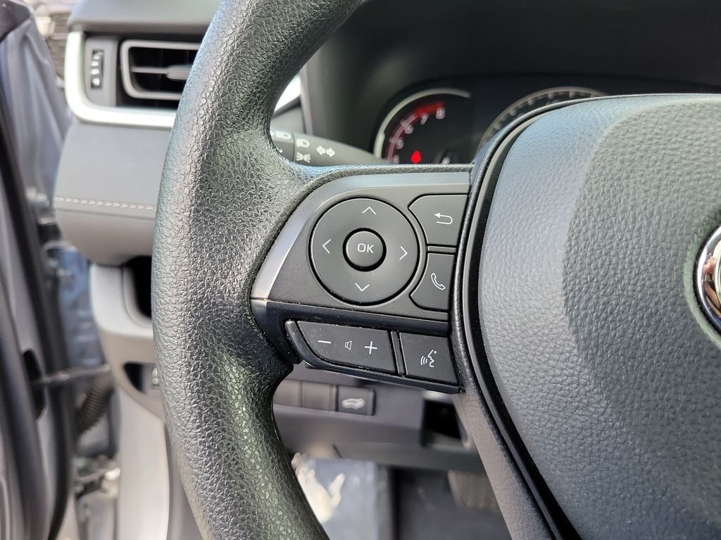 Used 2025 Silver Toyota XLE image 25